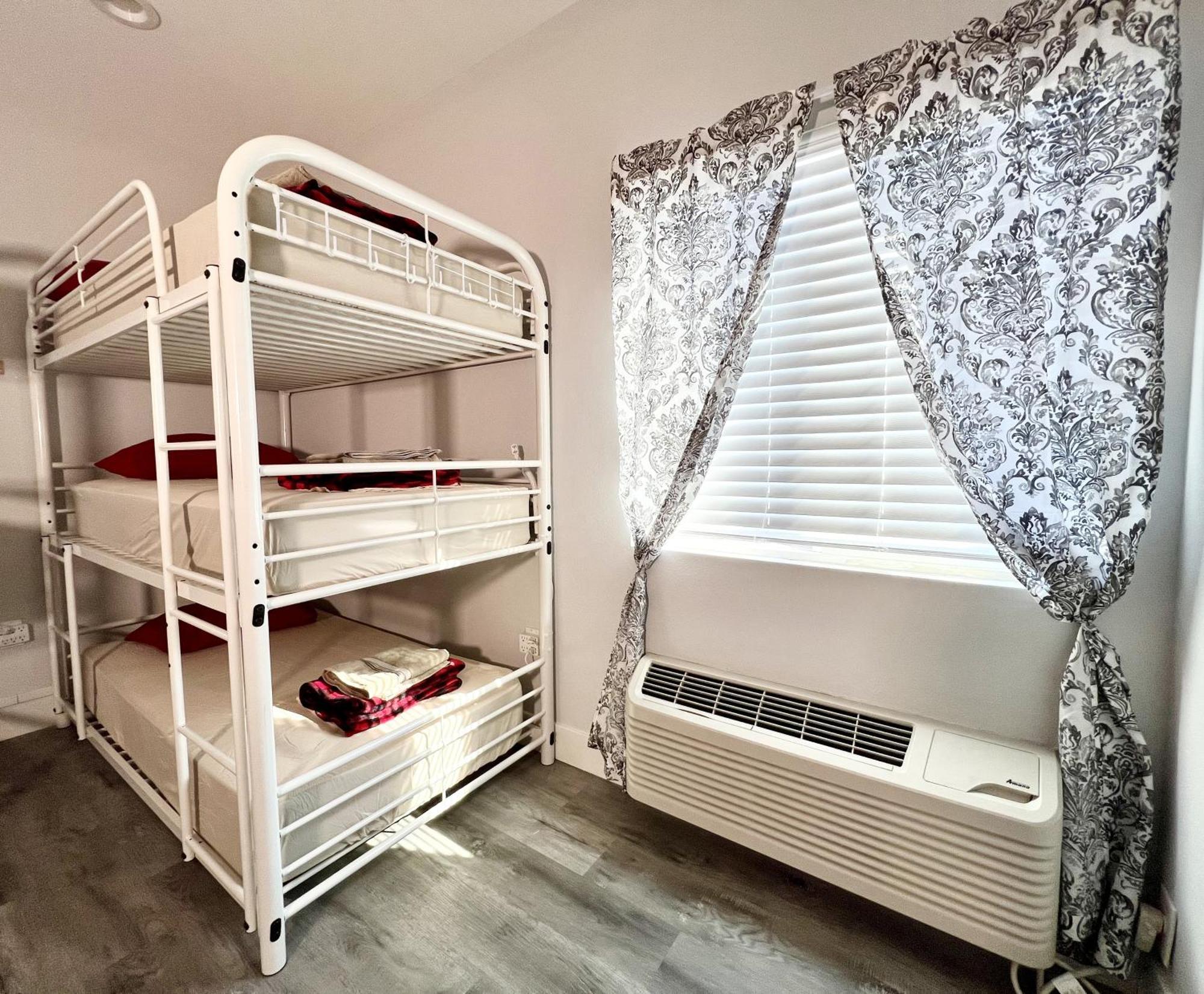 לוס אנג'לס Fruit Hostel מראה חיצוני תמונה